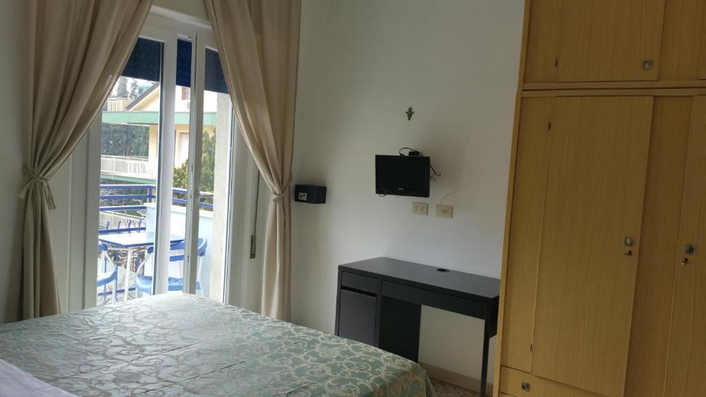 Hotel Canasta Riccione Extérieur photo