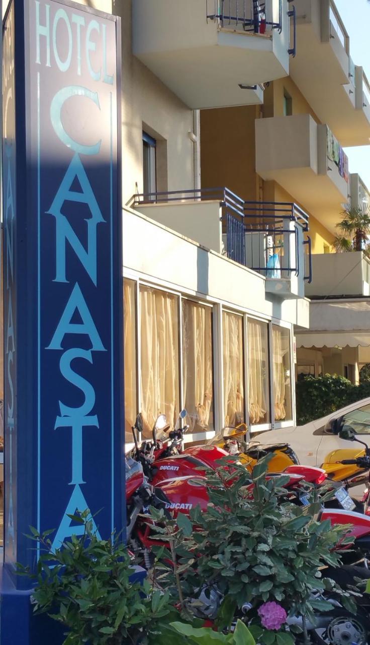 Hotel Canasta Riccione Extérieur photo